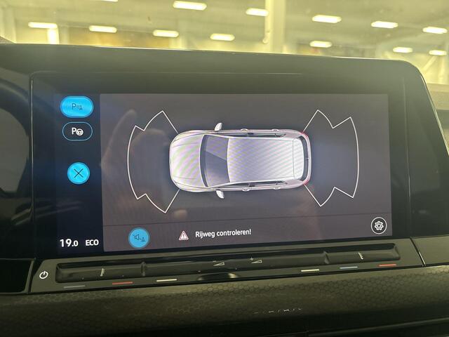 Volkswagen GOLF 1.4 245pk DSG eHybrid GTE · Apple/Android Car Play · Navi · Keyless · Sfeerverlichting · P-Sensoren · 17'' Inch · Garantie t/m 20-01-2027 of 100.000km