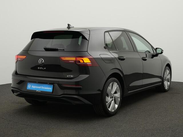 Volkswagen GOLF 1.5 eTSI 150 pk DSG Life Edition | Stuur-/stoelverwarming | Achteruitrijcamera | Adaptive Cruise | Apple Carplay / Android Auto
