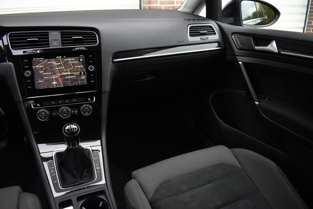 Volkswagen GOLF Variant 1.0 TSI Highline 7 p Carplay - Virtual Cockpit - Navi - Pdc - NAP