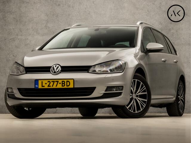 Volkswagen GOLF Variant 1.2 TSI Sportline Automaat (APPLE CARPLAY, NAVIGATIE, CLIMATE, STOELVERWARMING, GETINT GLAS, SPORTSTOELEN, CRUISE, PARKEERSENSOREN, LM VELGEN, NIEUWSTAAT)