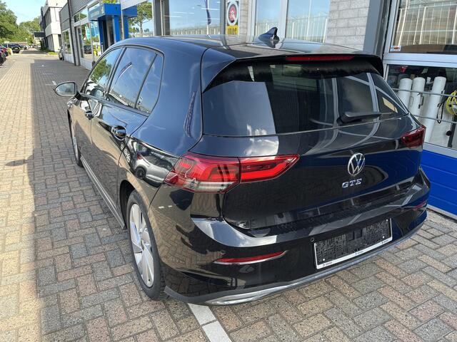 Volkswagen GOLF 1.4 eHybrid GTE / AUTOMAAT/ ADAPT. CRUISE/ DIGITAL DASH/ 17" LMV/ NAVI/ APP-CONNECT/ RIJ-MODI/ PARK. SENSOREN/ DAB/ BLUETOOTH/ MATRIX