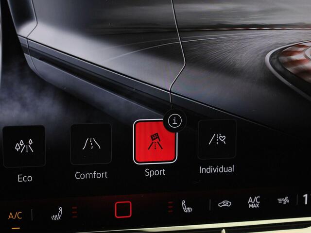 Volkswagen GOLF GTI 2.0TSI/265PK Blackstyle DSG · Panoramadak · 19'' Estoril · Assistance pakket plus ·
