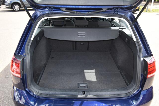 Volkswagen GOLF Variant 1.0 TSI Highline , VIRTUAL COCKPIT , PDC V+A , NAVI , CLIMATR , LMV17 ,