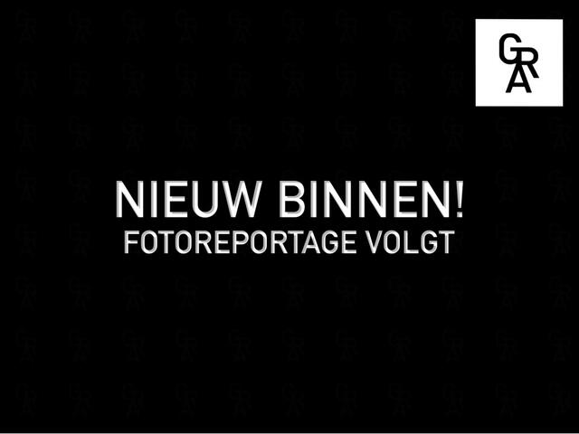 Volkswagen GOLF 1.5 eTSI R-Line Business