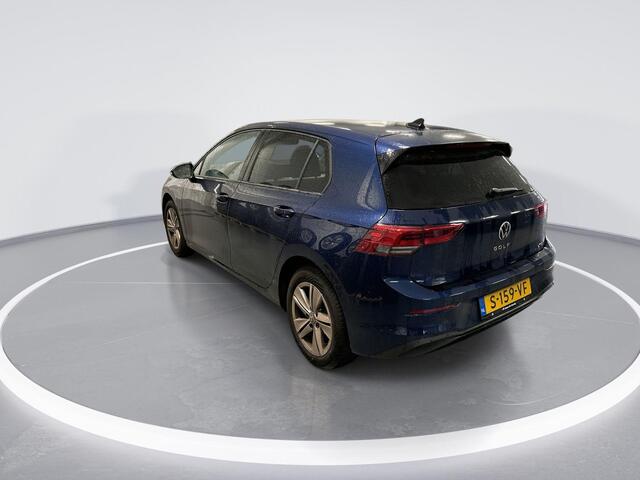 Volkswagen GOLF 1.0 eTsi 110pk DSG Life · Apple/Android Car Play · Navi · P-Sensoren · Sfeerverlichting · Verkeersbord Herkenning · 16'' Inch · Garantie t/m 19-04-2027 of 100.000km