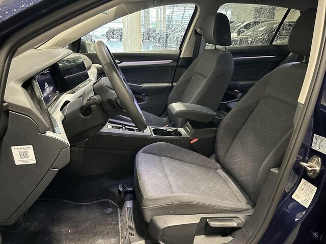 Volkswagen GOLF 1.0 eTsi 110pk DSG Life · Apple/Android Car Play · Navi · P-Sensoren · Sfeerverlichting · Verkeersbord Herkenning · 16'' Inch · Garantie t/m 19-04-2027 of 100.000km
