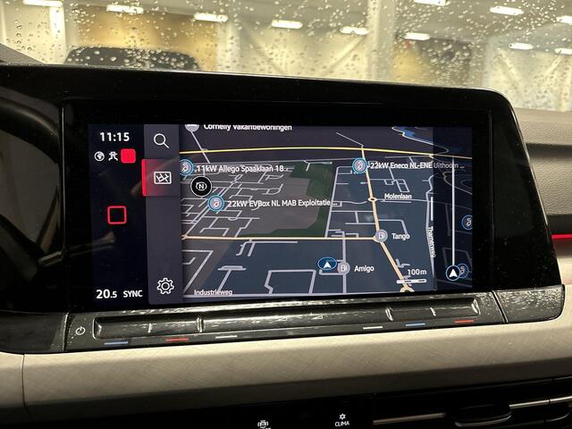 Volkswagen GOLF 1.0 eTsi 110pk DSG Life · Apple/Android Car Play · Navigatie · P-Sensoren · Sfeerverlichting · DAB · 16'' Inch · Garantie t/m 14-03-2027 of 100.000km