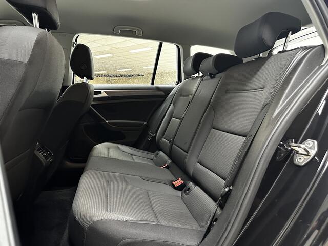 Volkswagen GOLF Variant 1.0 TSI Comfortline/ LED Dagrijverl./ DAB+/ Apple+Android/ 16''LMV/ Clima/ Navi/ Cruise/ Bluetooth/ Multi.LEDER.Stuur/ Elek.Pakket/ Isofix/ PDC V+A.