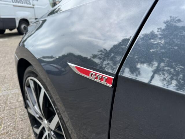 Volkswagen GOLF 2.0 TSI GTI Performance Virtual Pano Keyless