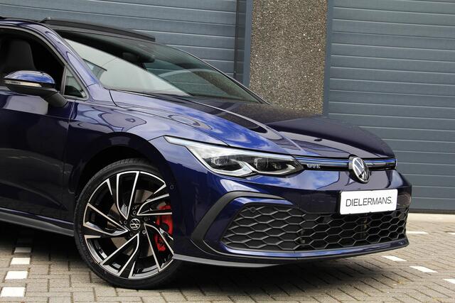 Volkswagen GOLF 1.4 eHybrid GTE Pano | Head up | IQ lights | Camera's | Full option | BTW Voertuig