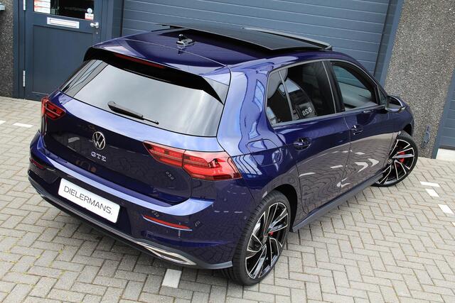 Volkswagen GOLF 1.4 eHybrid GTE Pano | Head up | IQ lights | Camera's | Full option | BTW Voertuig