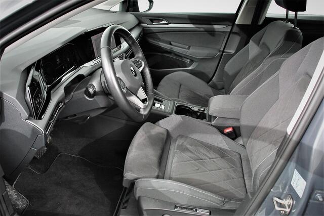 Volkswagen GOLF 1.5 eTSI 150pk DSG Style Demo! | Navigatie | Climate control | Camera | PDSC | DAB | Led | Adaptive Cruise control