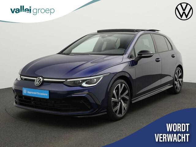 Volkswagen GOLF 1.5 eTSI 150 pk DSG R-Line | Panoramadak | IQ Light | Stuur-/stoelverwarming | Achteruitrijcamera | Sportonderstel