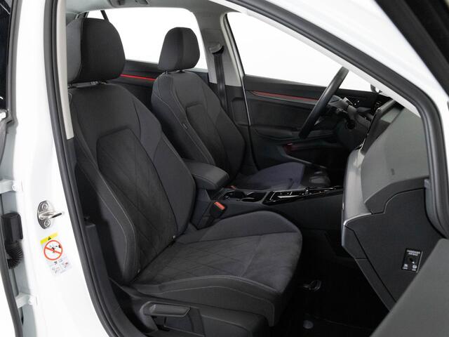 Volkswagen GOLF AUTOMAAT 1.4 204 PK DSG eHybrid Style | LED Matrix IQ | Navigatie | Stoel & Stuurwielverwarming | Adaptieve Cruise Control |
