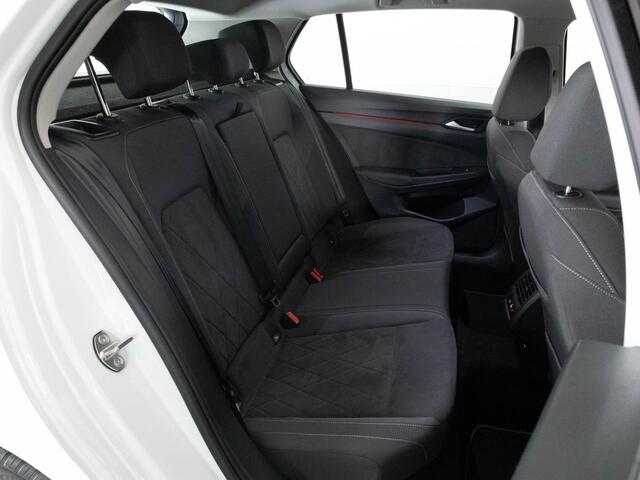 Volkswagen GOLF AUTOMAAT 1.4 204 PK DSG eHybrid Style | LED Matrix IQ | Navigatie | Stoel & Stuurwielverwarming | Adaptieve Cruise Control |