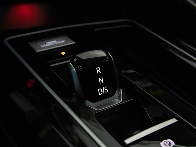 Volkswagen GOLF AUTOMAAT 1.4 204 PK DSG eHybrid Style | LED Matrix IQ | Navigatie | Stoel & Stuurwielverwarming | Adaptieve Cruise Control |