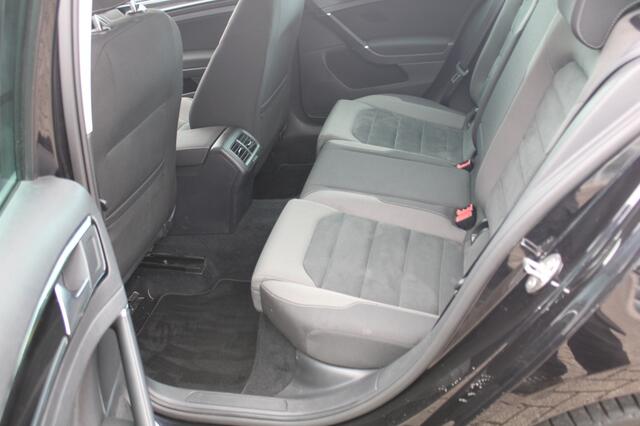 Volkswagen GOLF 1.5 TSI Highline
