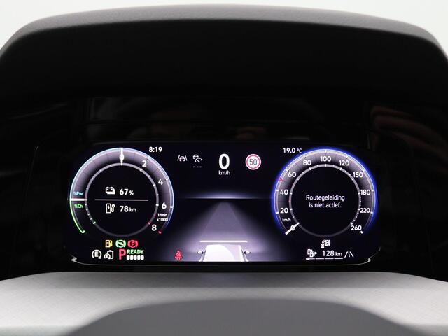 Volkswagen GOLF 1.5 eHybrid Life Edition 204pk DSG Adaptieve Cruise Controle, Navi via Apple Carplay/Android Auto, Achteruitrijcamera, Stoel-Stuurverwarming, Keyless, 17" LM Velgen