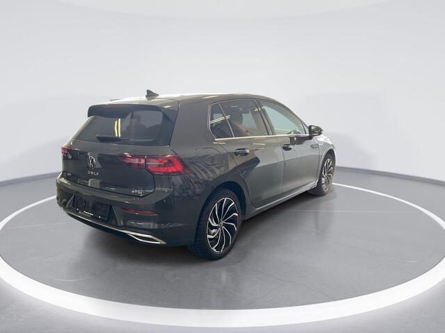 Volkswagen GOLF 1.5 eTSI 150pk DSG Style · Matrix LED · Harman Kardon Sound · Stuur- & Stoelverwarming · Side Assist · Keyless · Elek. Bestuurdersstoel + Geheugen & Massage · Garantie t/m 12-01-2026 of 100.000km