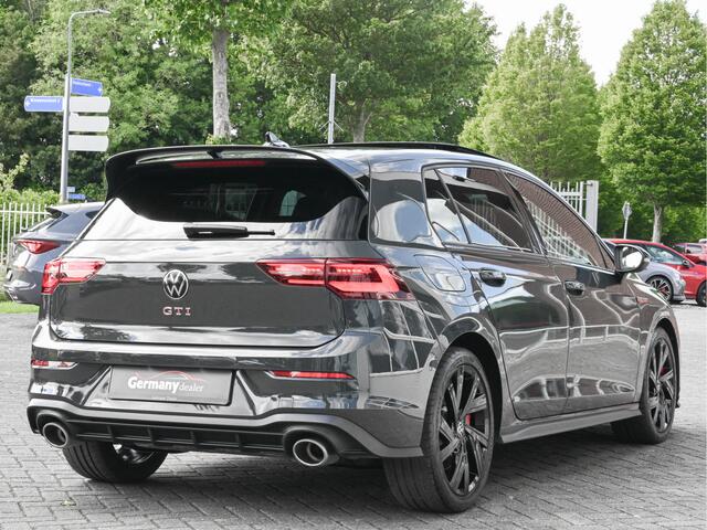 Volkswagen GOLF 2.0 TSI 300PK GTI Clubsport Pano HuD IQ H&K Stoelkoeling