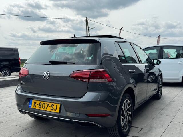 Volkswagen GOLF 7.5 *1.0 TSI* Trendline | PANO | GROOT MULTIMEDIA SYSTEEM |