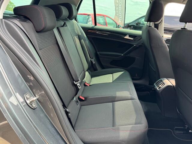 Volkswagen GOLF 7.5 *1.0 TSI* Trendline | PANO | GROOT MULTIMEDIA SYSTEEM |