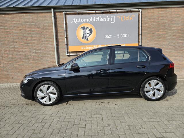 Volkswagen GOLF 1.5 eTSI Style