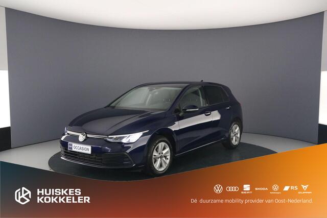 Volkswagen GOLF Life Business 1.5 eTSI 130pk DSG Automaat Adaptive cruise control, Achteruitrijcamera, Stuurwiel verwarmd, Parkeersensoren, App connect, Stoelverwarming