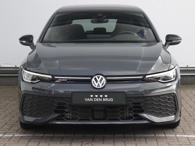 Volkswagen GOLF 2.0 TSI GTI | 8.5 | Pano | Stoel- en Stuurverwarming | Camera | Navigatie | Black Style |