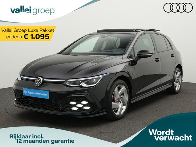 Volkswagen GOLF GTE 1.4 eHybrid 245 pk DSG | Pano | IQ Light | Achteruitrijcamera | Sportonderstel | Adaptive Cruise Control | 17 inch