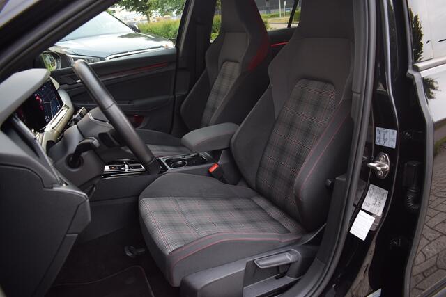 Volkswagen GOLF GTI 2.0 TSI 245pk DSG | Pano | Camera | H&K | 19"