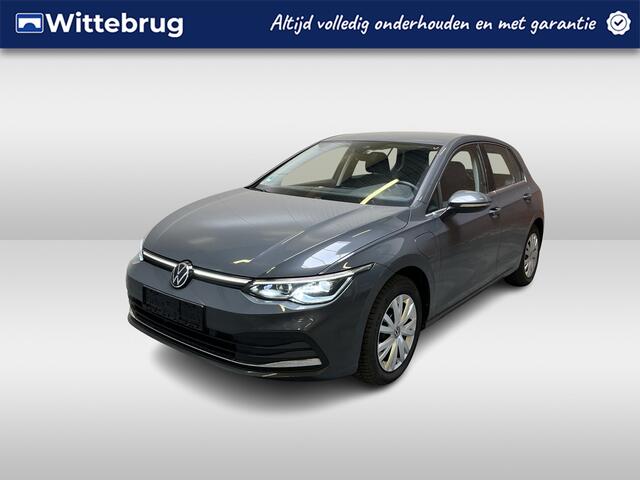 Volkswagen GOLF 1.4 eHybrid Style / AUTOMAAT/ ELEKTR. STOEL/ ADAPT. CRUISE/ APP-CONNECT/ MATRIX/ 16" LMV/ PARK. SENSOREN + CAMERA/ NAVI/ RIJ-MODI/ STOEL-STUUR VERWARM.