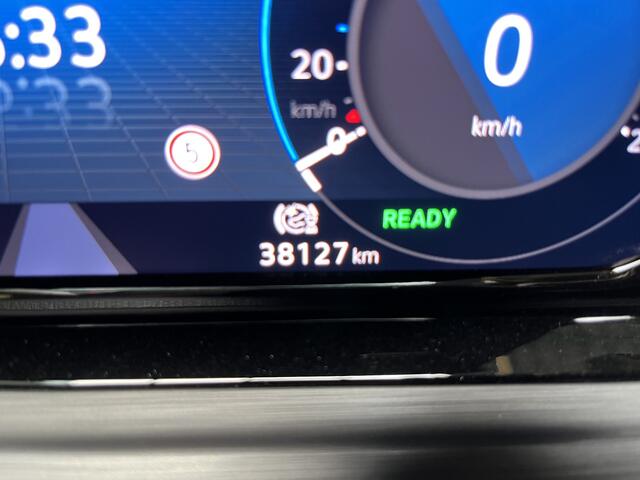Volkswagen GOLF 1.4 eHybrid Style / AUTOMAAT/ ELEKTR. STOEL/ ADAPT. CRUISE/ APP-CONNECT/ MATRIX/ 16" LMV/ PARK. SENSOREN + CAMERA/ NAVI/ RIJ-MODI/ STOEL-STUUR VERWARM.