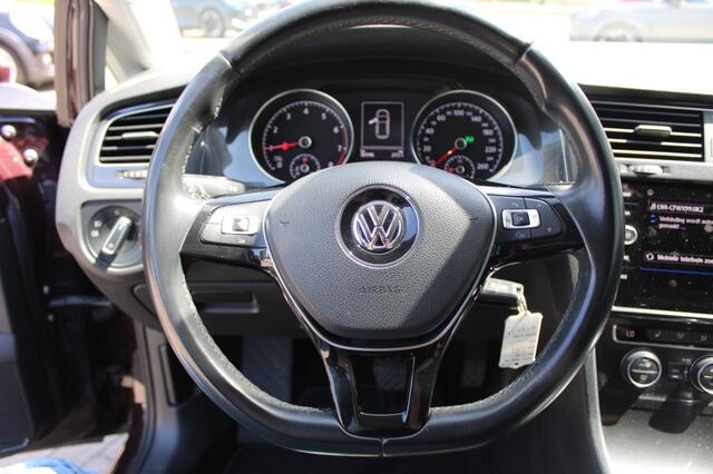 Volkswagen GOLF 1.0 TSI Business Automaat Navi Plus PDC LM 4-seizoen NW.STAAT!!