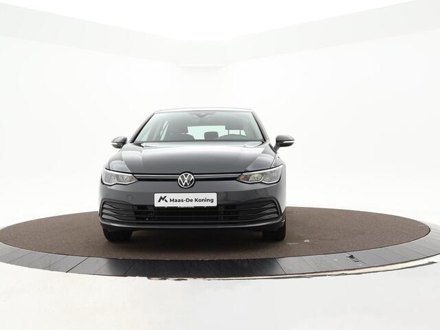 Volkswagen GOLF 1.0 eTsi 110pk DSG Life · Apple/Android Car Play · Navi · P-Sensoren · ACC · DAB · 16'' Inch · Garantie t/m 14-11-2026 of 100.000km