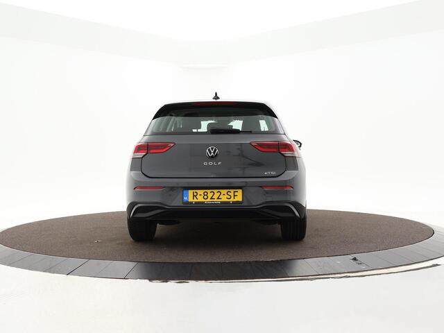 Volkswagen GOLF 1.0 eTsi 110pk DSG Life · Apple/Android Car Play · Navi · P-Sensoren · ACC · DAB · 16'' Inch · Garantie t/m 14-11-2026 of 100.000km