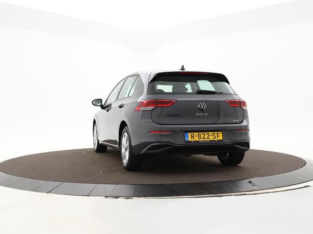 Volkswagen GOLF 1.0 eTsi 110pk DSG Life · Apple/Android Car Play · Navi · P-Sensoren · ACC · DAB · 16'' Inch · Garantie t/m 14-11-2026 of 100.000km