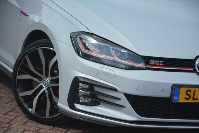Volkswagen GOLF 2.0 TSI GTI Performance | Navigatie | Virtual-cockpit | Camera | Dynaudio | NL auto!! | DAB+ | Zeer nette en rijk aangeklede GTI