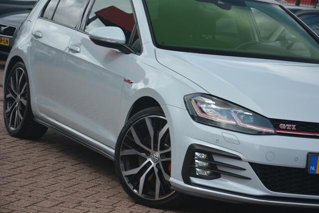 Volkswagen GOLF 2.0 TSI GTI Performance | Navigatie | Virtual-cockpit | Camera | Dynaudio | NL auto!! | DAB+ | Zeer nette en rijk aangeklede GTI