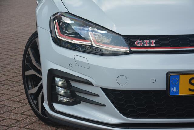 Volkswagen GOLF 2.0 TSI GTI Performance | Navigatie | Virtual-cockpit | Camera | Dynaudio | NL auto!! | DAB+ | Zeer nette en rijk aangeklede GTI