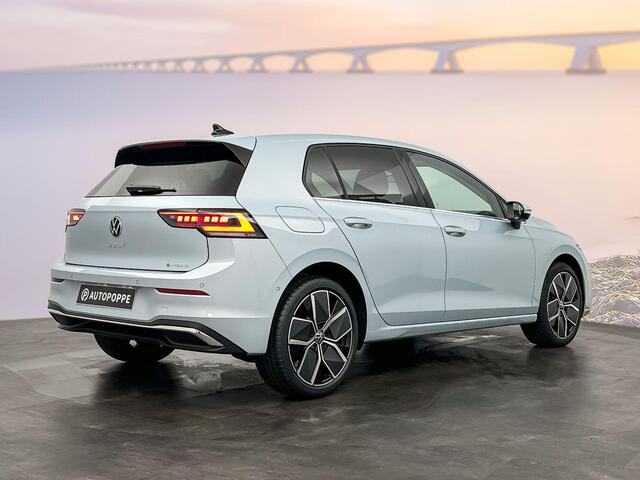Volkswagen GOLF Style Edition 1.5 eHybrid 150 kW / 204 pk Hatchbac