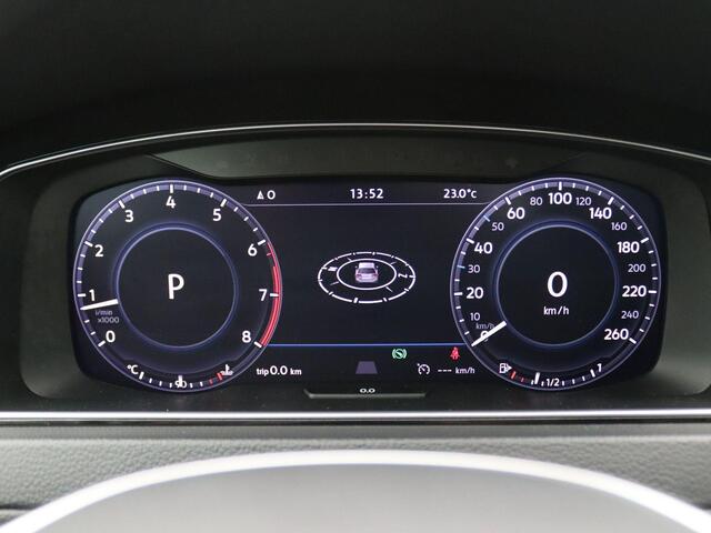 Volkswagen GOLF Variant 1.4 TSI Highline 125PK DSG Navi, Apple Carplay/Android Auto, Adaptieve Cruise Controle, Alarm, DAB+, Parkeersensoren voor en achter, Clima, Trekhaak, 17" LM Velgen