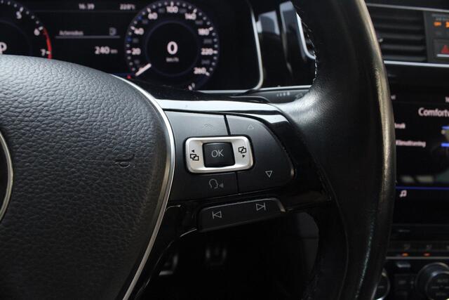 Volkswagen GOLF 1.4 TSI Highl Busi R-line | ACC | Camera | Stoel VW | Carplay