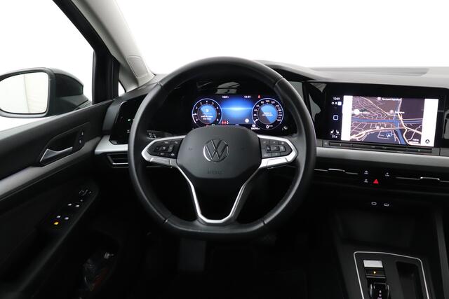 Volkswagen GOLF 1.5 eTSI Aut. Life Business Carplay Adapt. Cruise Memory Sfeerverlichting