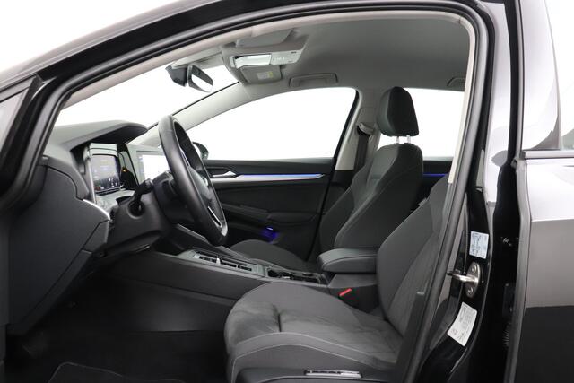 Volkswagen GOLF 1.5 eTSI Aut. Life Business Carplay Adapt. Cruise Memory Sfeerverlichting
