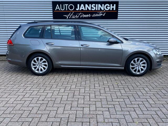 Volkswagen GOLF Variant 1.0 TSI Connected Series Automaat!! | Clima | Cruise | Navigatie | Camera | LM Velgen | Ndl auto | Trekhaak | RIJKLAARPRIJS INCL 12 MAANDEN GARANTIE EN BEURT