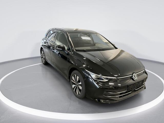 Volkswagen GOLF 1.5 Tsi 115pk Life Edition · Apple/Android Car Play · Elek. Trekhaak · Navi · P-Sensoren · 16'' Inch ·