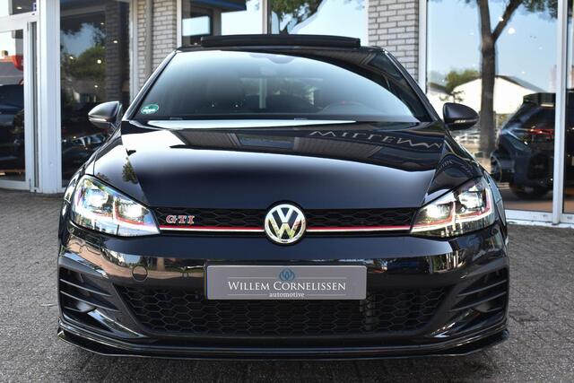 Volkswagen GOLF 2.0 TSI GTI TCR Akra Pano Keyless Leder