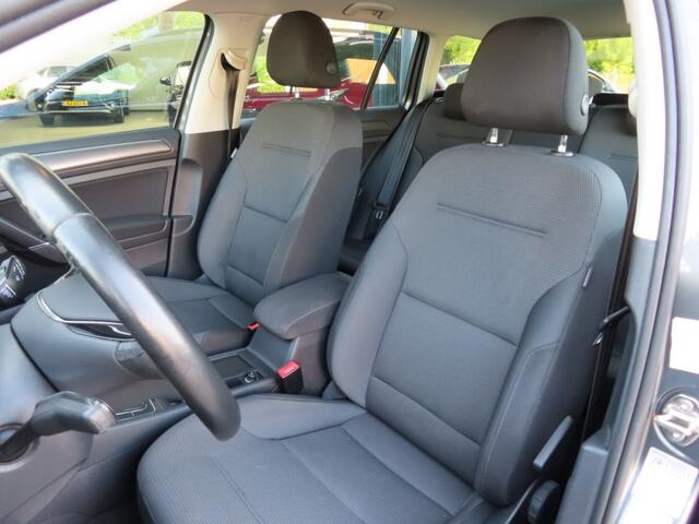 Volkswagen GOLF 1.6 TDI Comfortline Ecc Adaptive Cruise Navi Trekhaak 2017