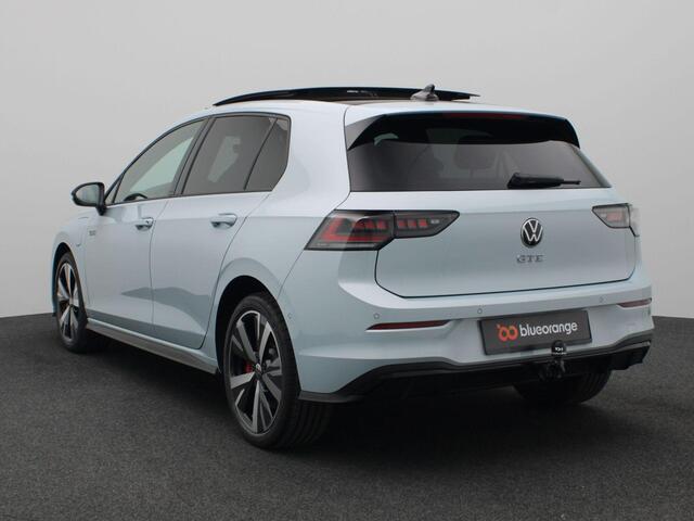 Volkswagen GOLF 1.5 eHybrid GTE 272PK DSG Pano-Schuifdak, Black Style, DCC, Keyless, 360gr. Camera, Side Assist, Head-Up Display, Matrix LED-verlichting, Stoel-Stuurverwarming, Adaptieve Cruise, Trekhaak, 18" LM Velgen